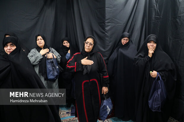 وداع با پیکر <a href='https://sayeb.ir/tag/%d8%b4%d9%87%db%8c%d8%af'></div>شهید</a> «محمدرضا طالبی» در مسجد خرقانی