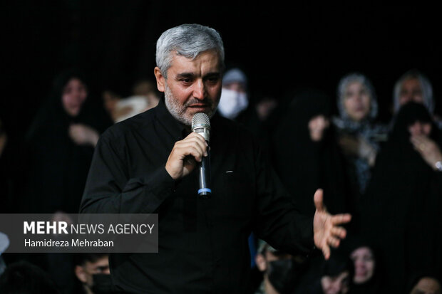وداع با پیکر <a href='https://sayeb.ir/tag/%d8%b4%d9%87%db%8c%d8%af'></div>شهید</a> «محمدرضا طالبی» در مسجد خرقانی
