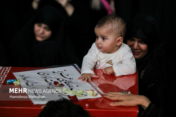 وداع با پیکر <a href='https://sayeb.ir/tag/%d8%b4%d9%87%db%8c%d8%af'></div>شهید</a> «محمدرضا طالبی» در مسجد خرقانی