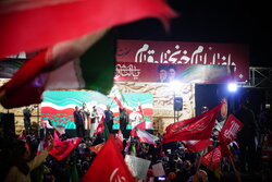 تجمع حماسی مردم زاهدان در شب ۲۴۱