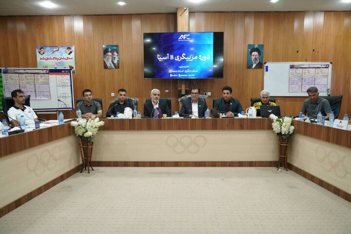 دوره مربیگری فوتبال سطح ب آسیا در بوشهر برگزار شد دوره مربیگری فوتبال سطح ب آسیا در بوشهر برگزار شد