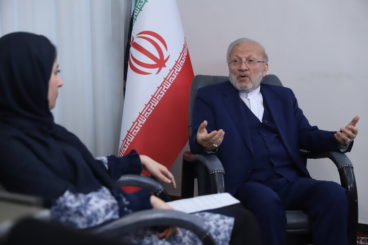 'The Iranian people will neither compromise nor surrender'