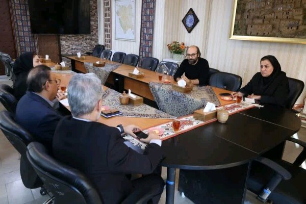 مطالعات توسعه خوشه هنرهای چوبی سنندج آغاز شد
