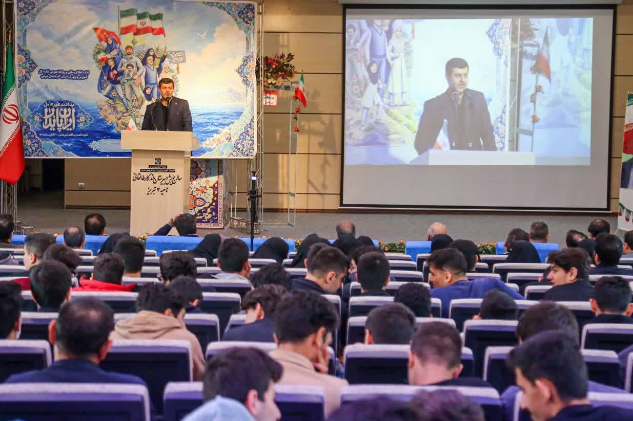 داوری: علم و دانش قدرت بازدارندگی کشور را افزایش می‌دهد