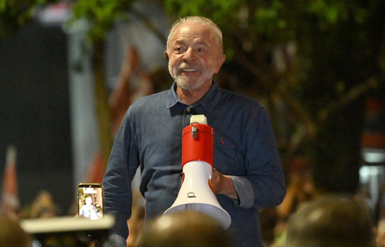 Pezeshkian congratulates Lula da Silva on election victory in Brazil