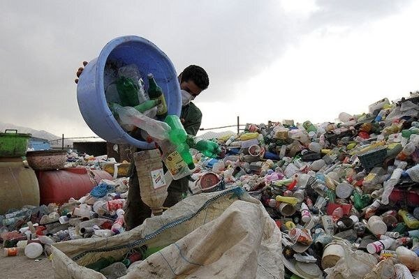 زباله گردها بلای پاکیزگی شهرکرمان؛ تجارت کثیف زیر پوست شهر