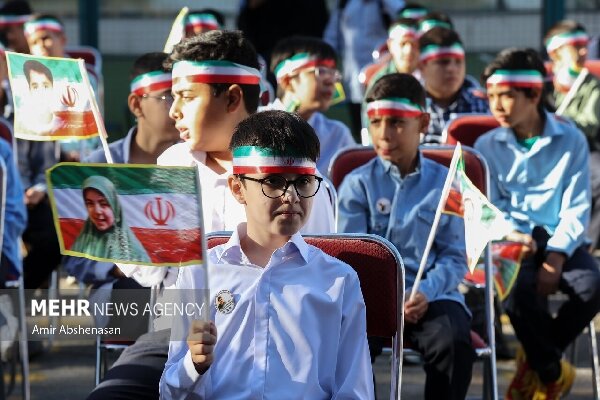تقویت ایرانشناسی در مدارس بام ایران؛ ایراندوستی از مدرسه آغاز میشود