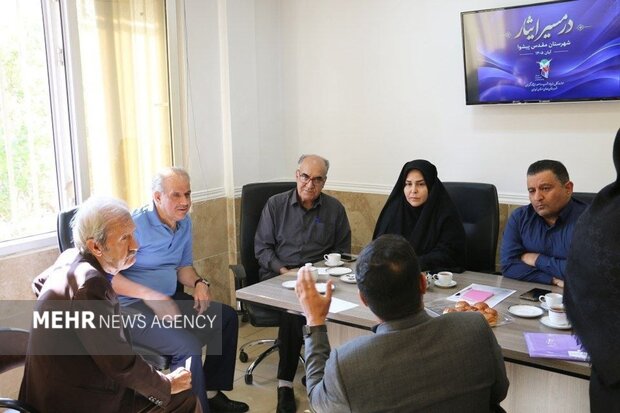 تأکید مدیرکل بنیاد شهید تهران بر تسهیل امور ایثارگران در شهرستان‌ها
