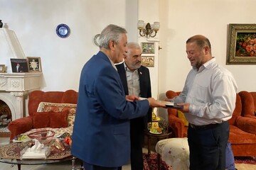دیدار مسئولان آذربایجان‌شرقی با پنج جانباز ۷۰ درصد دفاع مقدس
