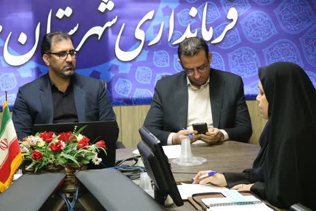 راه اندازی«کتابخانه سیار» در شهمیرزاد؛فرهنگ کتابخوانی توسعه مییابد راه اندازی«کتابخانه سیار» در شهمیرزاد؛فرهنگ کتابخوانی توسعه مییابد