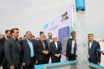 عارف: تکمیل طرح‌های آبرسانی پایداری تأمین آب شرب یزد را تقویت می‌کند