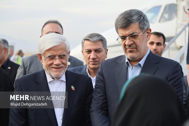 معاون اول رئیس جمهور وارد یزد شد