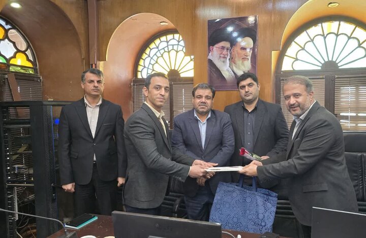 زندی نیا: پرستاران در روزهای دشوار جنگ برای حفظ سلامت مردم ایستادند
