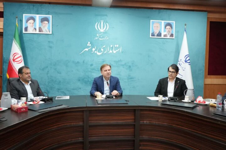 استاندار بوشهر: خام‌فروشی مواد معدنی  باید متوقف شود