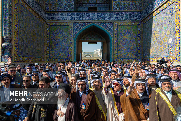 تشرف شیوخ عشایر عراق به حرم امام رضا(ع)