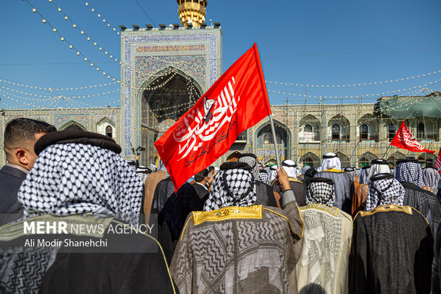 تشرف شیوخ عشایر عراق به حرم امام رضا(ع)