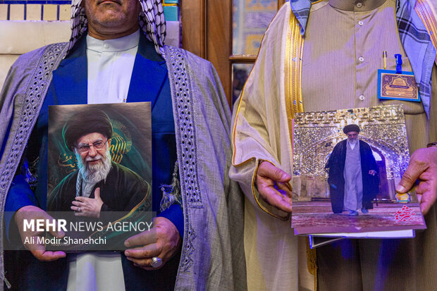 تشرف شیوخ عشایر <a href='https://sayeb.ir/tag/%d8%b9%d8%b1%d8%a7%d9%82'></div>عراق</a> به حرم امام رضا(ع)