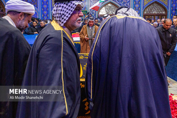تشرف شیوخ عشایر <a href='https://sayeb.ir/tag/%d8%b9%d8%b1%d8%a7%d9%82'></div>عراق</a> به حرم امام رضا(ع)