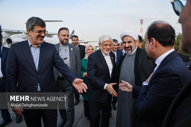 سفر یکروزه <a href='https://sayeb.ir/tag/%d9%85%d8%b9%d8%a7%d9%88%d9%86-%d8%a7%d9%88%d9%84-%d8%b1%d8%a6%db%8c%d8%b3-%d8%ac%d9%85%d9%87%d9%88%d8%b1'></div>معاون اول رئیس جمهور</a> به <a href='https://sayeb.ir/tag/%db%8c%d8%b2%d8%af'>یزد</a>