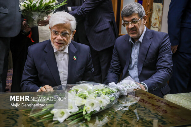 سفر یکروزه <a href='https://sayeb.ir/tag/%d9%85%d8%b9%d8%a7%d9%88%d9%86-%d8%a7%d9%88%d9%84-%d8%b1%d8%a6%db%8c%d8%b3-%d8%ac%d9%85%d9%87%d9%88%d8%b1'></div>معاون اول رئیس جمهور</a> به <a href='https://sayeb.ir/tag/%db%8c%d8%b2%d8%af'>یزد</a>