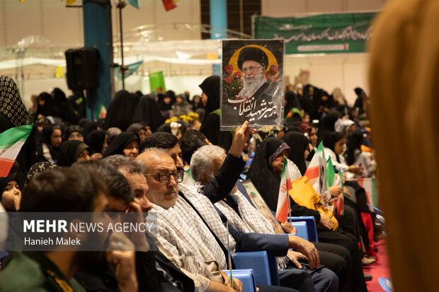 کنگره ملی ۴۰۰۰ شهید <a href='https://sayeb.ir/tag/%da%af%d9%84%d8%b3%d8%aa%d8%a7%d9%86'></div>گلستان</a>