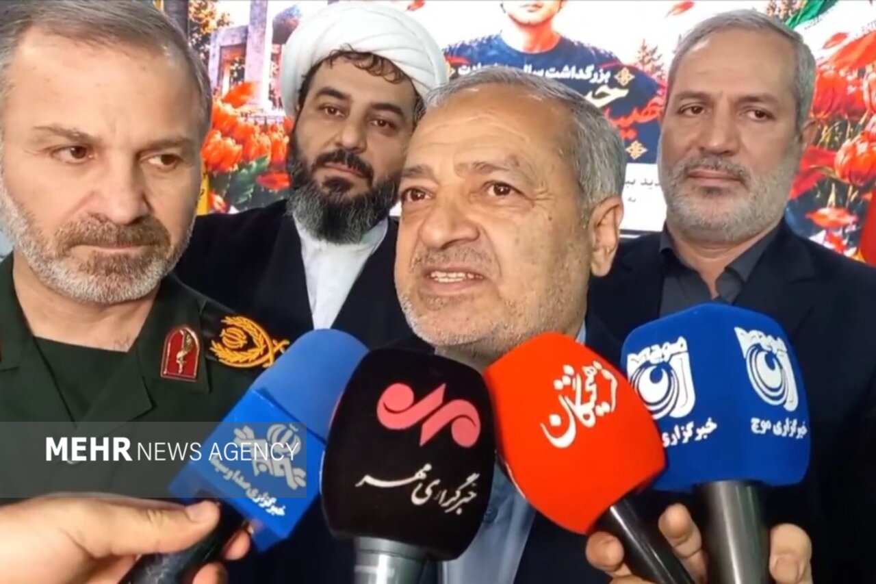 کاظمی: دانش‌آموزان توانایی‌های خود را دست‌کم نگیرند