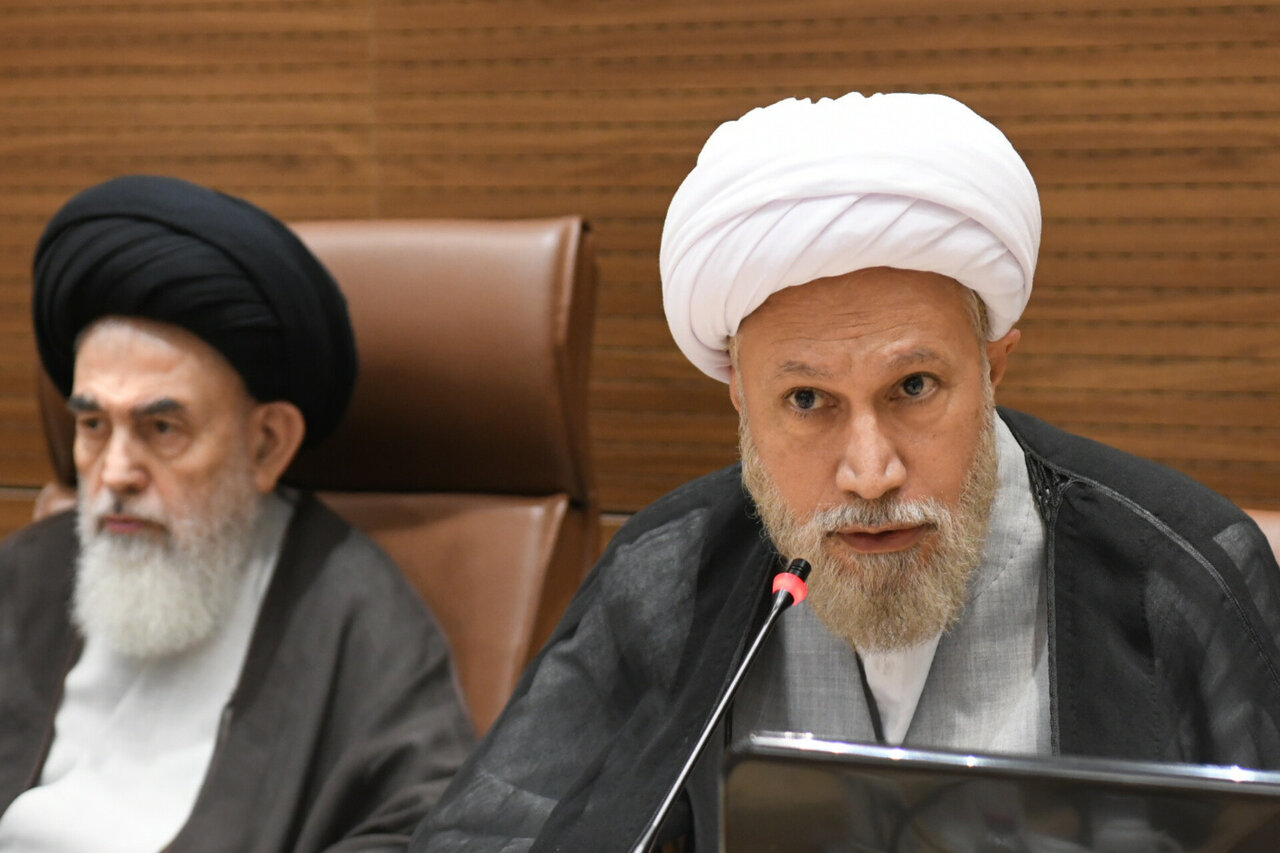 آیت‌الله دژکام: پیوند ولایت الهی و اراده مردم، الگوی حکومت دینی است