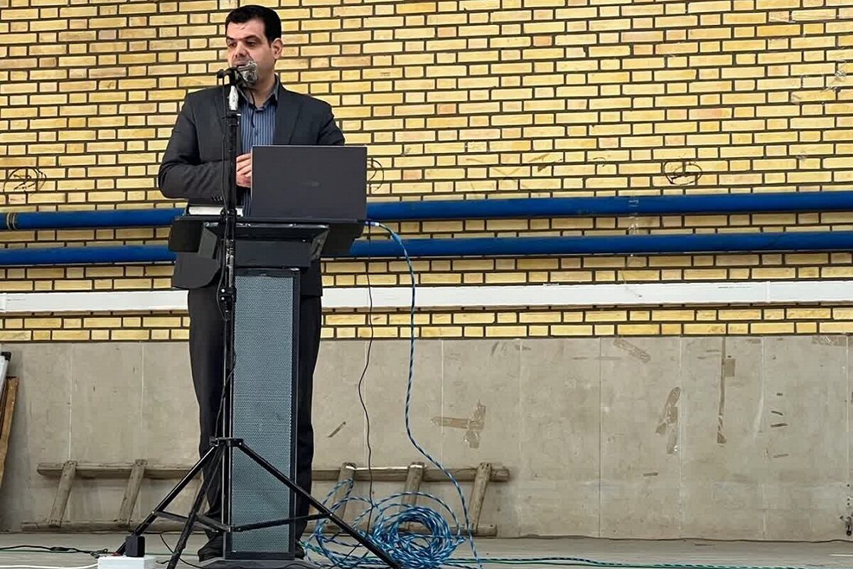 تأکید آموزش و پرورش لرستان بر وحدت رویه در شناسایی معلمان نمونه