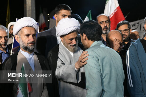 هم‌عهدی دانشجویان شیراز برای ساخت ایرانی مقتدر
