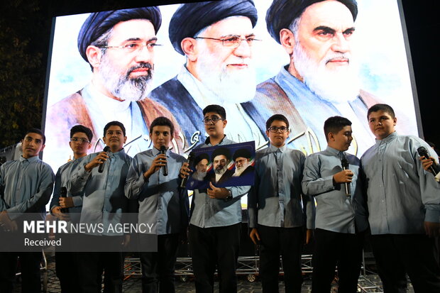 هم‌عهدی دانشجویان شیراز برای ساخت ایرانی مقتدر