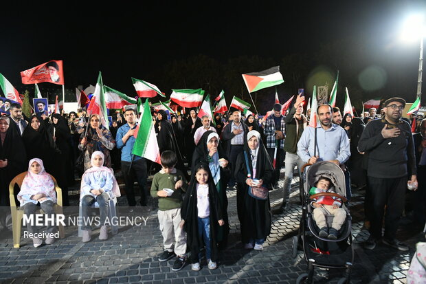 هم‌عهدی دانشجویان شیراز برای ساخت ایرانی مقتدر