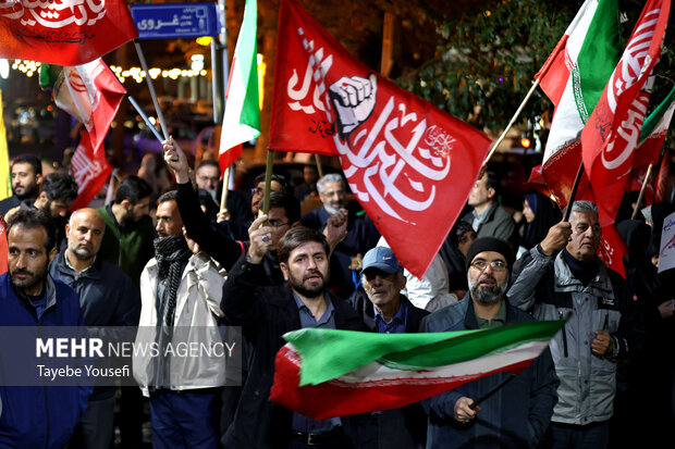 اجتماع دانشجویان همدان در لبیک به رهبر انقلاب