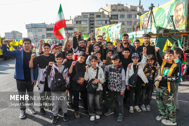 اجتماع بزرگ نوجوانان آرمانی اجتماع بزرگ نوجوانان آرمانی