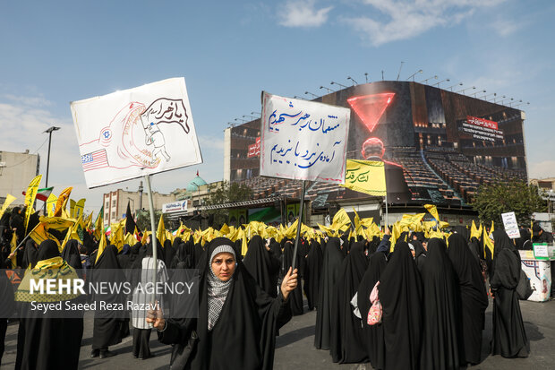 اجتماع بزرگ نوجوانان آرمانی