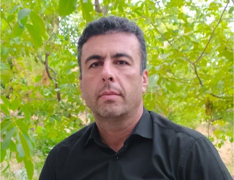 «علیرضا عباسی دادگر» کارمندی که در سنگر خدمت به شهادت رسید