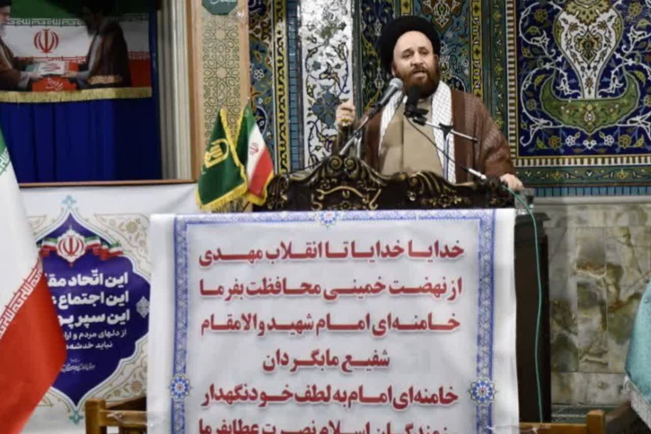 امام جمعه تربت حیدریه:نبض اقتصاد جهان در دست ایران است امام جمعه تربت حیدریه:نبض اقتصاد جهان در دست ایران است