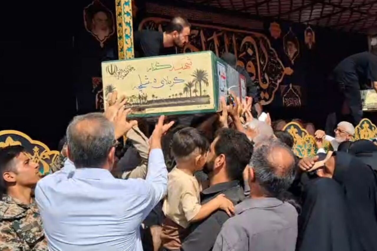 تشییع پیکر مطهر ۲ شهید گمنام در آبدان
