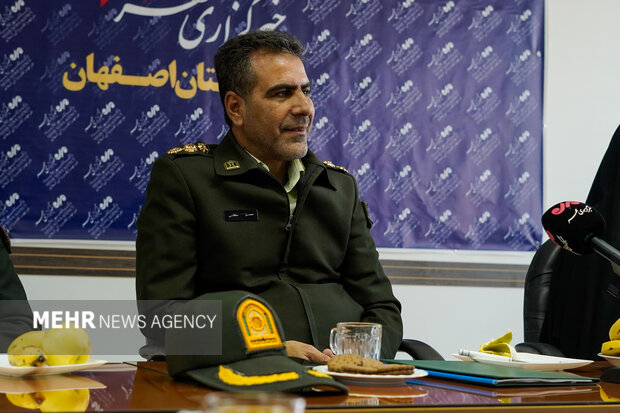 کشف ۲.۲ تن شیشه در <a href='https://sayeb.ir/tag/%d8%a7%d8%b5%d9%81%d9%87%d8%a7%d9%86'></div></div></div>اصفهان</a>؛چرخه مبارزه با موادمخدر کجا متوقف میشود؟