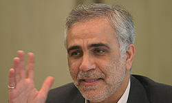 خصوصی سازی رمز توسعه اقتصادی کشور است