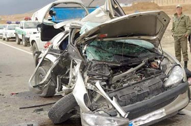 تصادف شدید در محور نوشهر - رویان/ فرود 10 تن مرکبات بر روی پراید