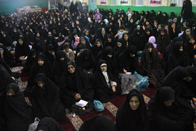 شهدا الگوی جامعه هستند/ ترویج فرهنگ شهادت در جامعه ضروری است