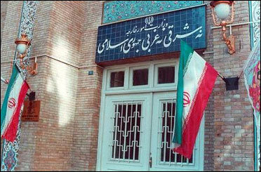 احضار سفیر سوئیس به وزارت امورخارجه/ ایران دولت آمریکا را مسئول حمله شیمیایی به حلب می‌داند