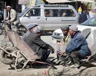 صدور 970 هزار کارت کار برای کارگران خارجی/ ادامه حضور بیگانگان در بازار کار