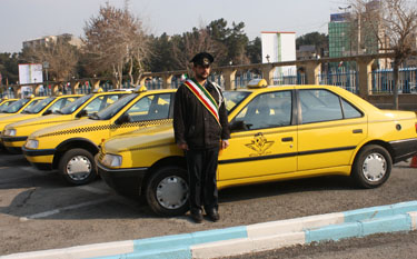 دولت یازدهم توجه ویژه به نوسازی تاکسی ها داشته باشد