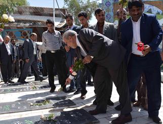 مدیران کهگیلویه و بویراحمد  با شهدا تجدید پیمان کردند