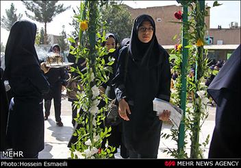 زنگ ایثار و بازگشایی مدارس در گچساران نواخته شد/21هزار دانش آموز به مدرسه رفتند