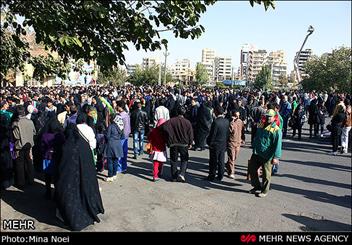 همایش بزرگ پیاده روی خانوادگی در گناباد برگزار شد