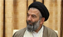 امام خميني(ره) كشتي انقلاب  اسلامي را با صلابت به ساحل رساند