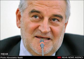 آرمان های انقلاب در دهه فجر به نسل جدید منتقل شود