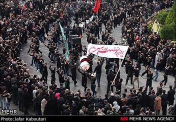 اجتماع بزرگ کاروان های دانشجویی به مناسبت اربعین حسینی